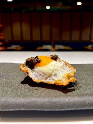 Nigiri de Huevo de Codorniz Trufado