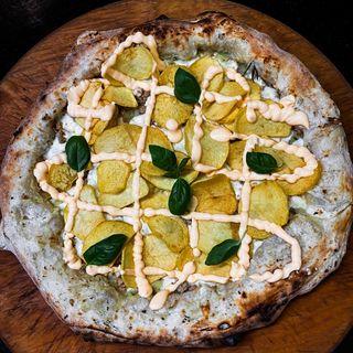 Crema di patate salsiccia e chips