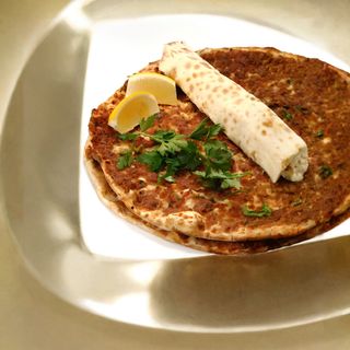 Menu lahmacun ternera