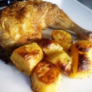 Coscia di pollo allo spiedo con patate