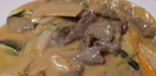 816 Manzo con basilico thai