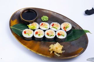 Кимбап с пилешко