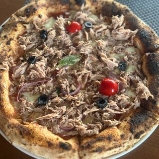 Pizza Tonno