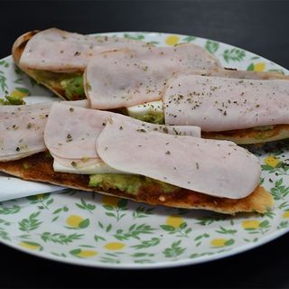 2 Tostada de Pavo