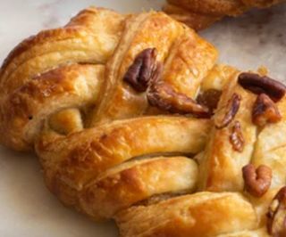 Treccia albicocca e noci