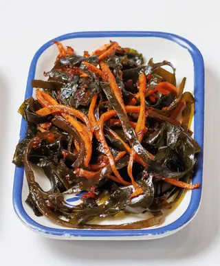 Из морской капусты Д