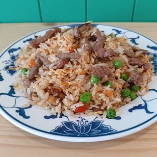 Arroz frito com vaca