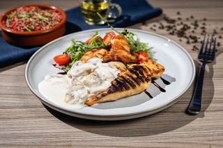 Piept de pui cu sos gorgonzola