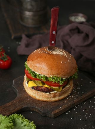 Դելյուքս բուրգեր հավի մսով 280 գր