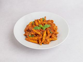 Z kurczakiem w sosie pomidorowym