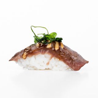 Nigiri tuna e tartufo - 1 pezzo