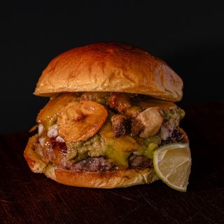 Hamburguesa La Colombiana