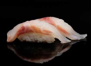 139 Nigiri spigola - 2 pezzi