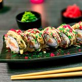 შემწვარი როლი ორაგულით  