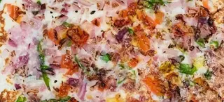 Tomato, Onion & Chilli Uthappam (V)