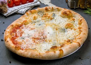 Pizza Quattro formaggi