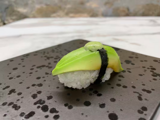 Avocado nigiri 2 pezzi
