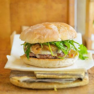 Hamburguesa Comillas