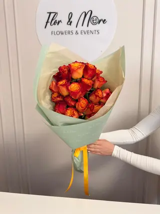 Buchet Flori 21 Ziua ta norocoasa - foc