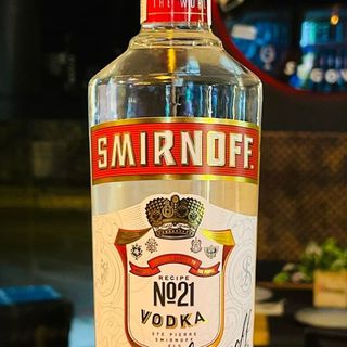* VODKA SMIRNOFF 37,5%