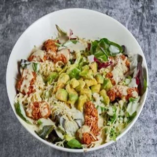 Ensalada César con Aguacate