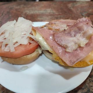 Hamburguesa Mixta Completa (Ternera y Cerdo)