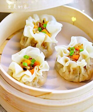 烧麦 Ravioli con gamberetti e carne di maiale - 4 pezzi