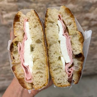 Bocata De Mortadela