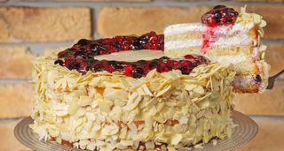 Плодова торта с маскарпоне (8 парчета)