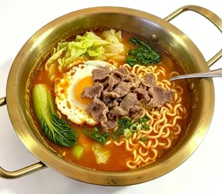 Shin Ramyun picante con verduras y ternera