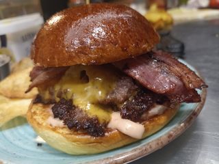 La Doble cheese bacon