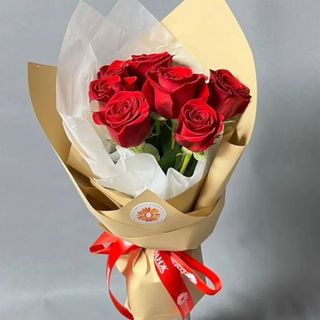  Букет из 7 голландских красных роз