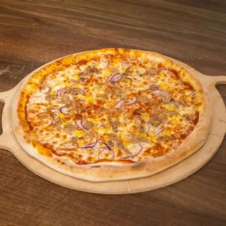 Nowa Pizza TONNO 32