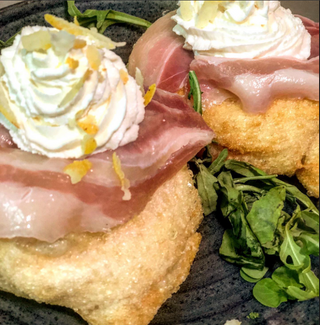 Ricotta, pancetta tesa, zest di limone