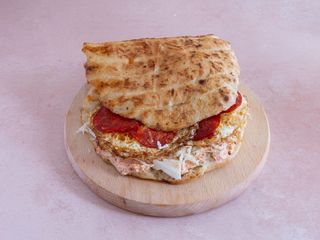 Jaja sa šunkom u somunu