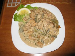 Пилешки хапки със сметана по Овчарски (350г)