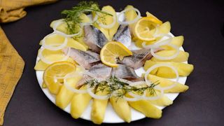 ქაშაყი მოხარშული კარტოფილით