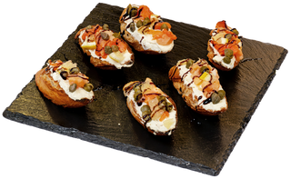 Пушена сьомга, филаделфия, каперси (1бр)