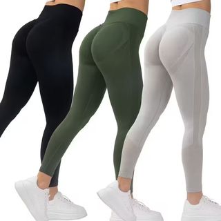 Pakovanje od tri para LILLY helanki veličina M (3-4)