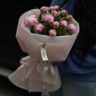 13 півоній Sara Bernhard