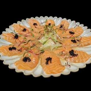 Fusion Sashimi z Seriolą, Truflami i Yuzu