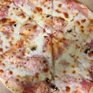 Pizza Prosciutto E Funghi