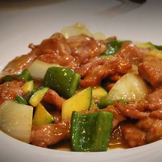 69B. Cerdo Con Salsa Curry