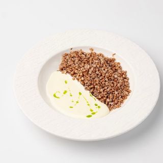 Каша гречневая с грибами с сливочно-пармезанным соусом