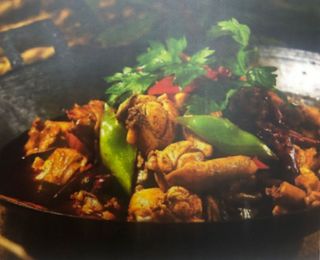 Курица с перцем в казане