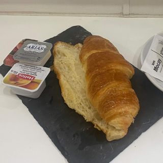 Croissant De jamón York y queso 