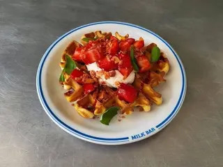 ВАФЛІ З ПОЛУНИЦЕЮ (280g)