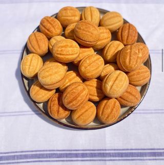 Горішок зі згущеним молоком