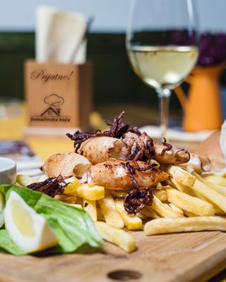 Lignje sa žara (Posno)