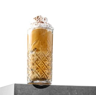 Amore Frappe o cupa inghetata, amaretto